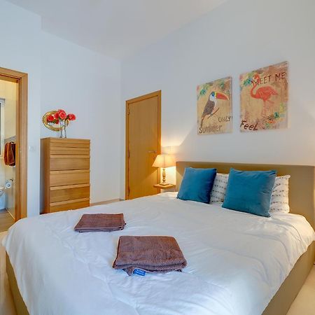 Prime Location Apartment With Side Seaviews Sliema Eksteriør billede