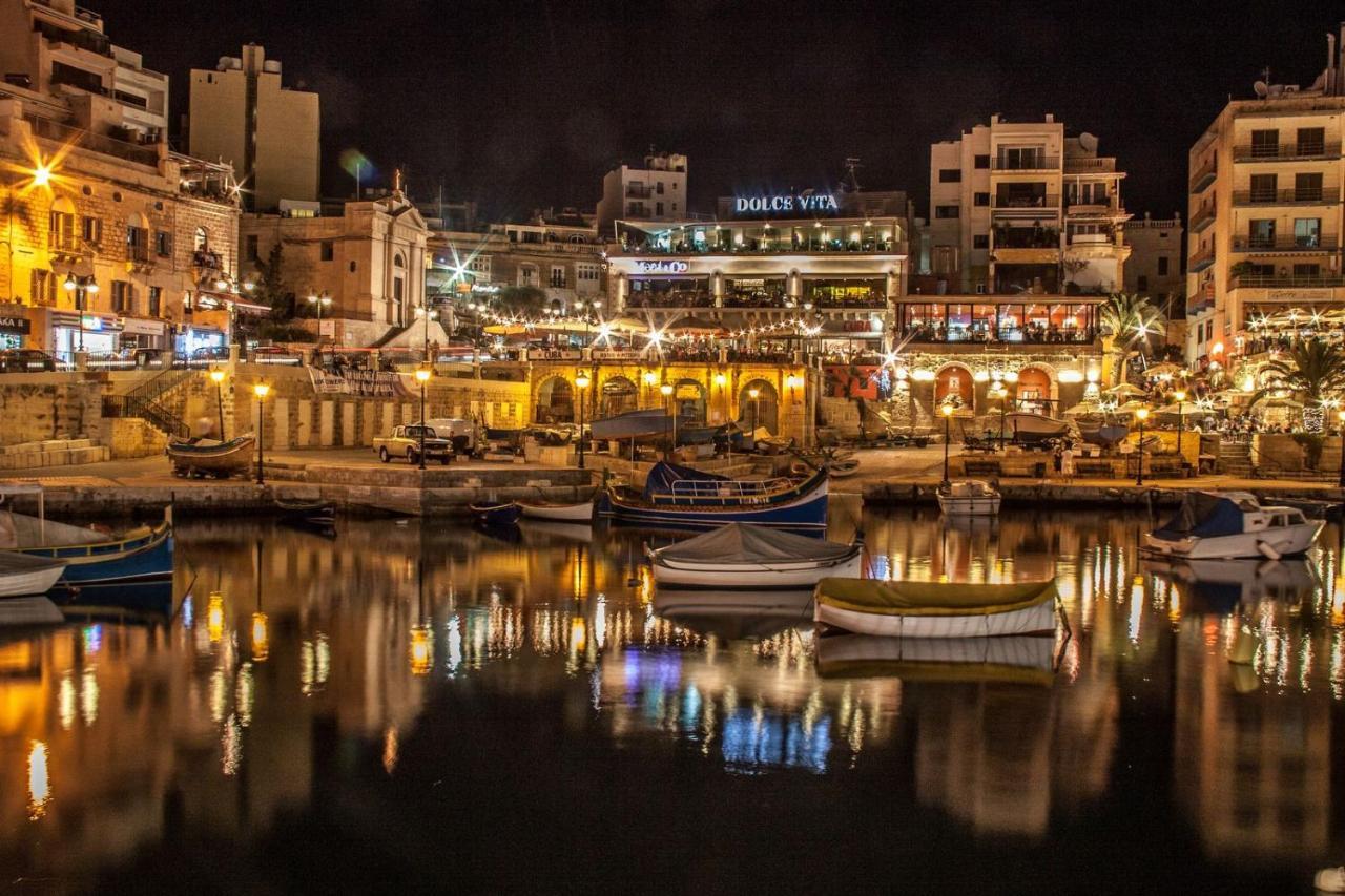 Prime Location Apartment With Side Seaviews Sliema Eksteriør billede