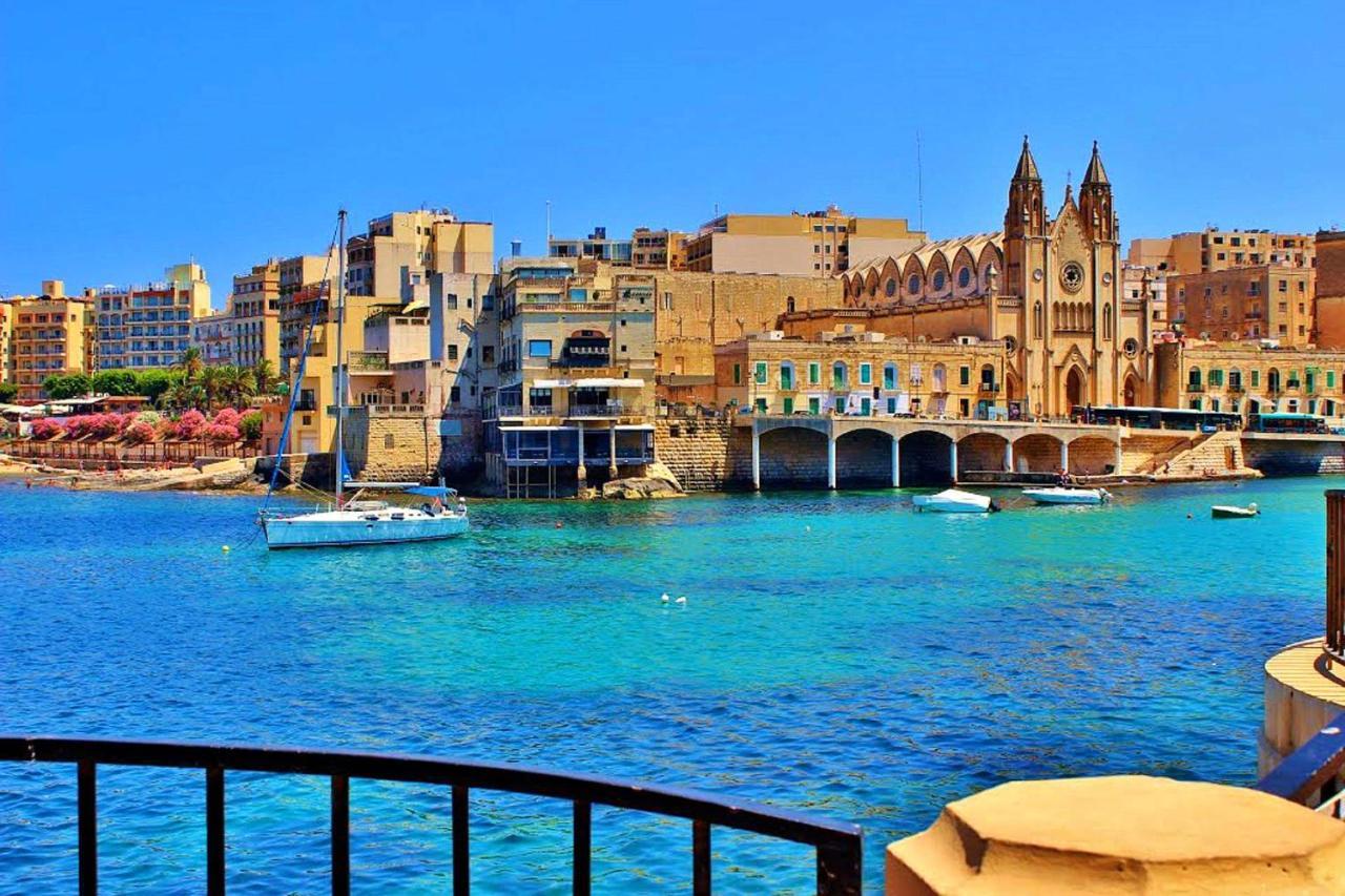 Prime Location Apartment With Side Seaviews Sliema Eksteriør billede